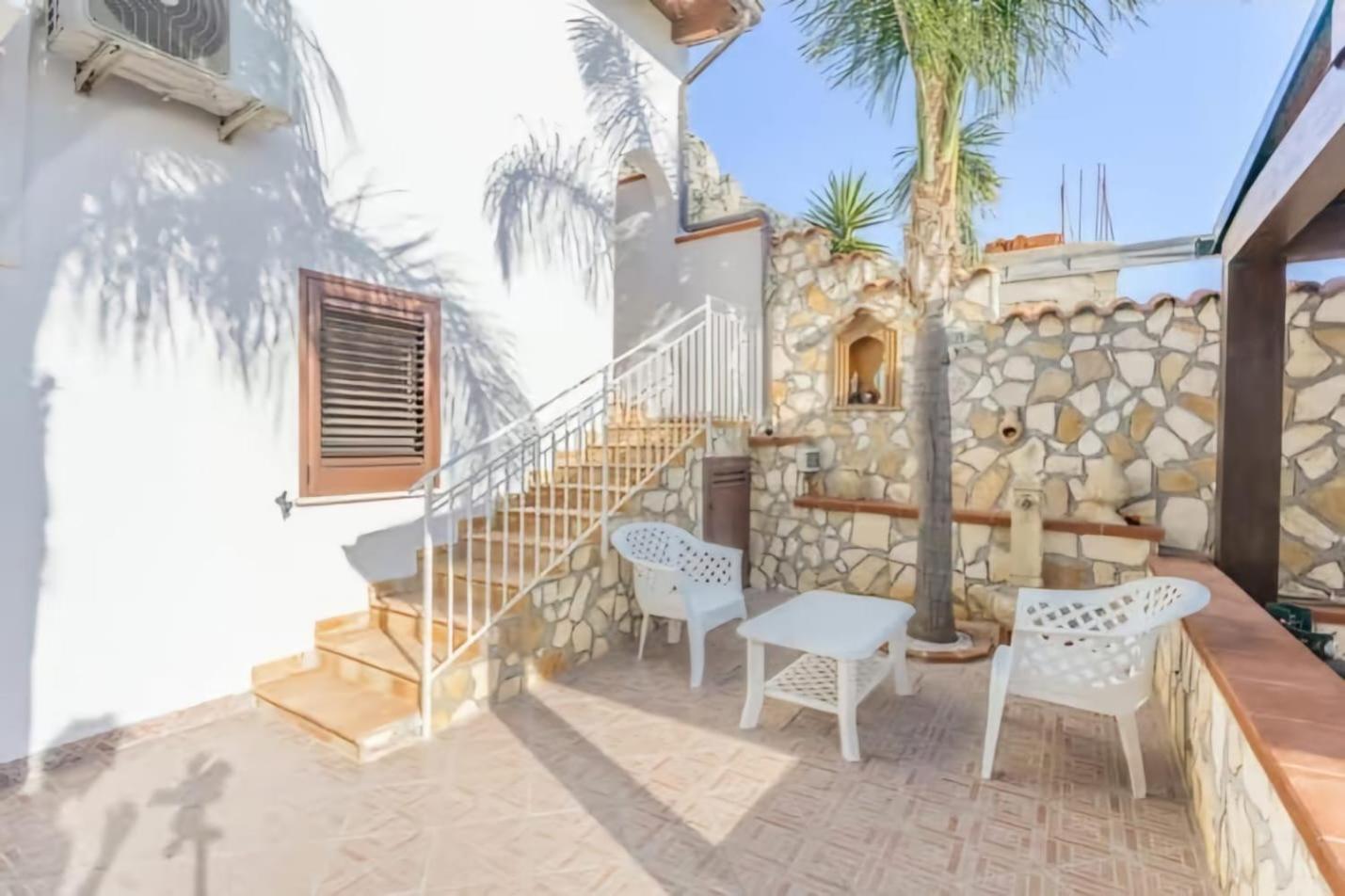 Villa Antonio チーニジ エクステリア 写真